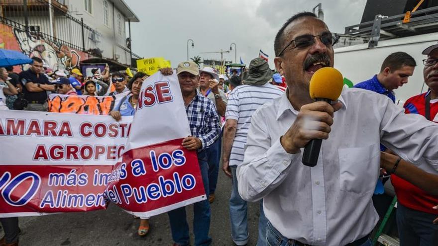 Días anteriores los costarricenses protestaron en contra de nuevos impuestos.