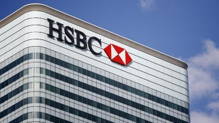 Sede de HSBC UK se ve en el distrito financiero de Canary Wharf de Londres.