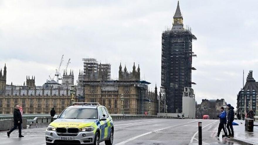 Un vehículo policial en Londres