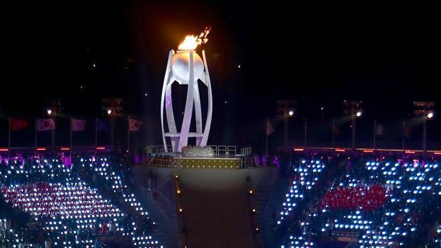 La llama se enciende en los Juegos Olímpicos de Invierno en PyeongChang