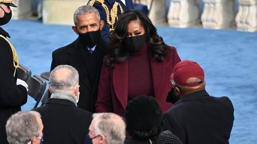 Barack y Michelle Obama llegan al Capitolio como invitados a la toma de posesión de Joe Biden.