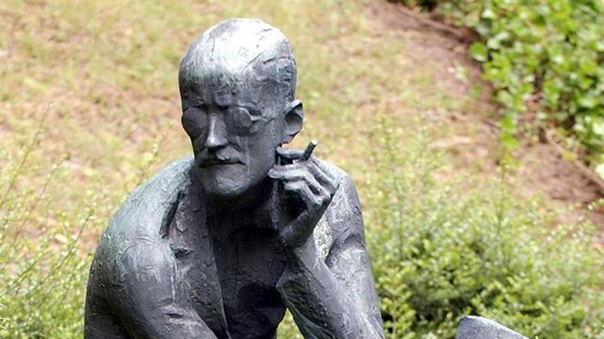 Escultura de James Joyce, escritor