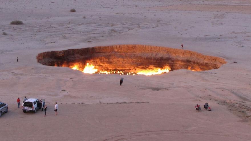 Turkmenistán planea cerrar su 'puerta al infierno'.