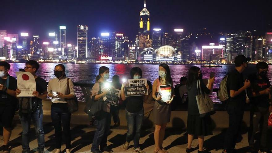 El evento, llamado Camino de Hong Kong, fue una acción pacífica convocada por los internautas a través de LIHKG.
