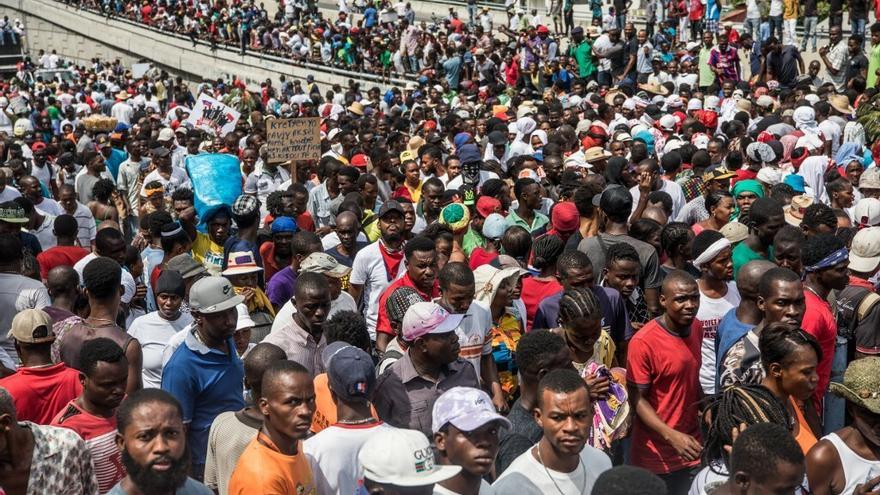 Miles protestan en Haití para exigir la renuncia del presidente Moise
