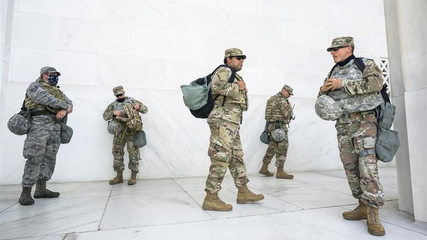 Por el momento, este fin de semana habrá 10.000 soldados desplegados en Washington, el doble de toda la presencia militar actual de Estados Unidos en Afganistán.