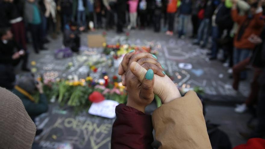 Caos y tristeza deja atentados en Bruselas