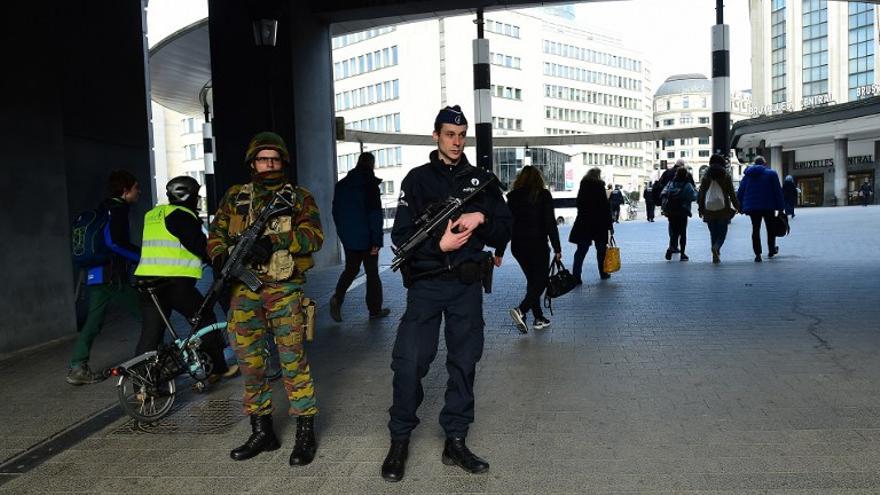 Caos y tristeza deja atentados en Bruselas