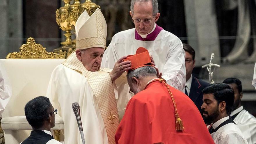 El papa a los cardenales: La deslealtad en la Iglesia es por falta de compasión