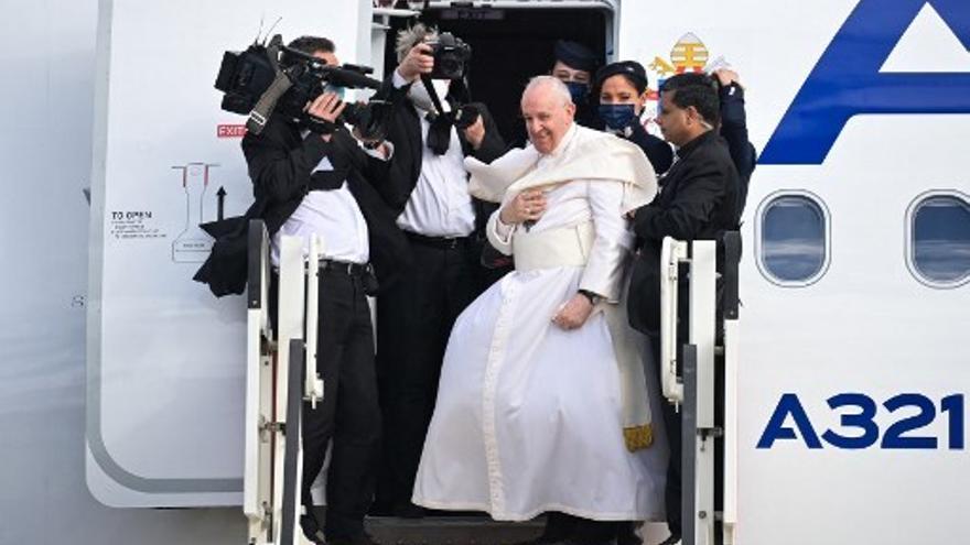 El papa antes de partir de Grecia