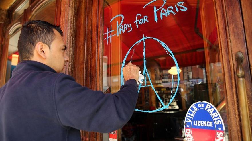 El mundo se solidariza con Francia luego de los atentados en París.