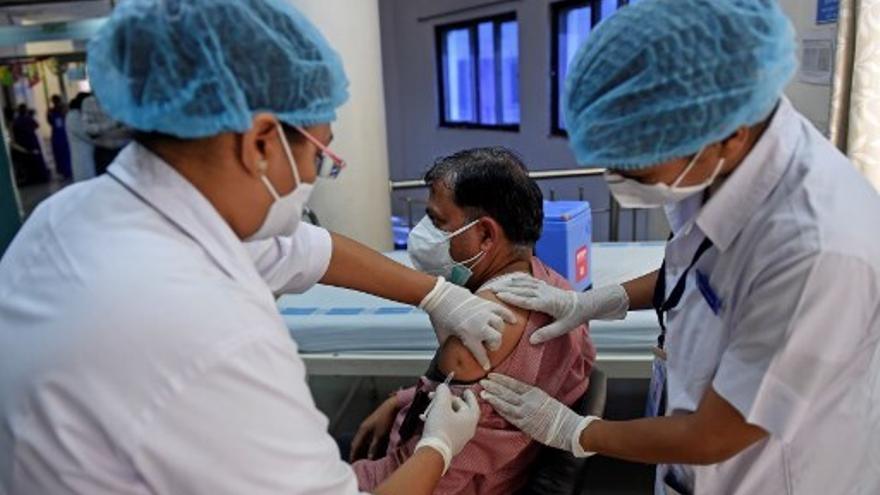 Proceso de vacunación en India