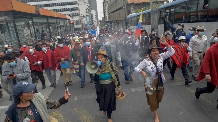 Sectores sociales de Ecuador anuncian protesta nacional.