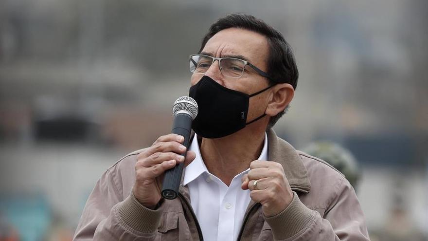 El juicio político a Vizcarra eclipsa el combate a la pandemia en Perú