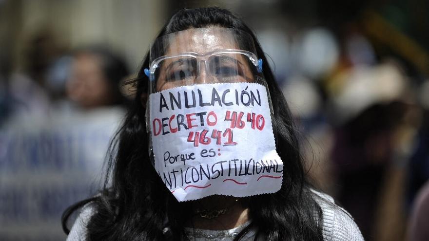 La masiva protesta pacífica recorrió por varias horas unos 12 kilómetros desde la vecina ciudad de El Alto.