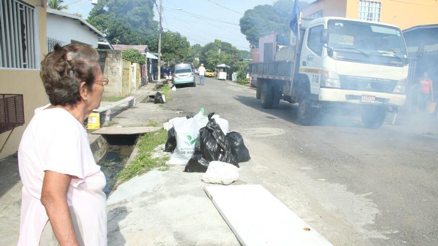 Jornada de limpieza en Panamá Viejo.