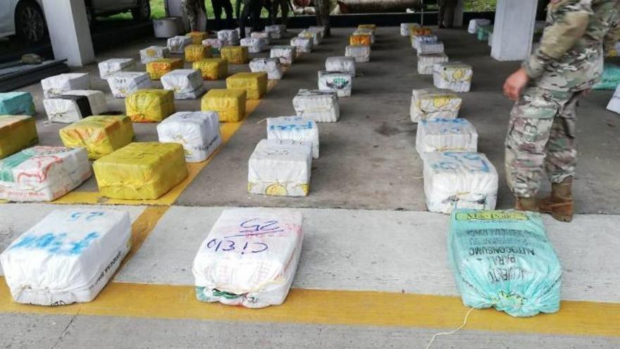 Legalizan detención a cuatro extranjeros por tráfico internacional de drogas en Colón. Foto/Ministerio Público