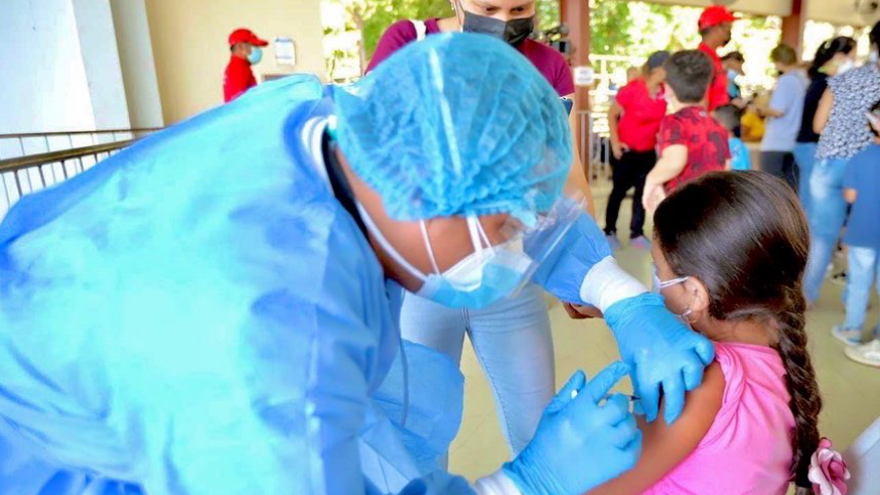 Unos 2,768 niños se han vacunado contra la COVID-19 en el Parque Omar