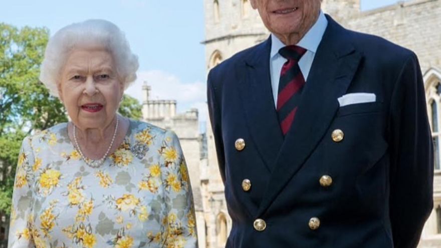 La reina Isabel II junto a su esposo el príncipe Felipe de Edimburgo